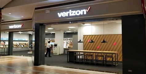 local verizon wireless store|verizon wireless on state street.